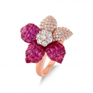 Eclat Pink-White Flower Designed Rose Gold Colored Silver Ring