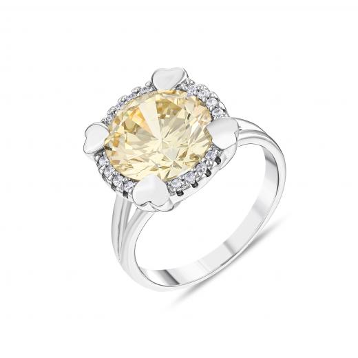 Gift Collection: Yellow-Toned Silver Ring with Gemstone Heart Detail