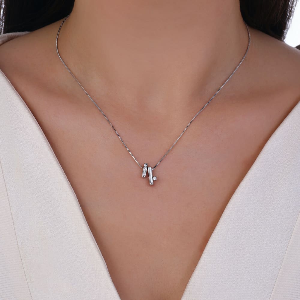 Gift Koleksiyonu Modern Formlu Taş Detaylı Kolye