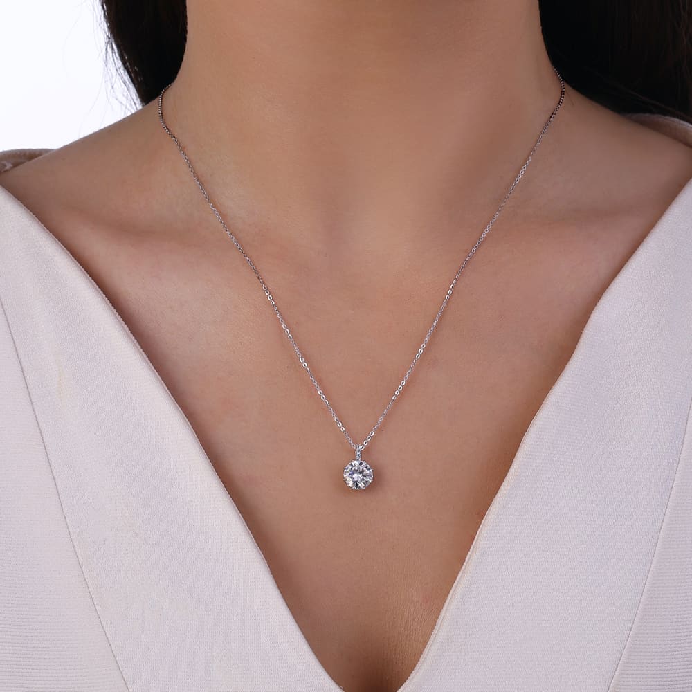 Gift Koleksiyonu Yuvarlak Kesim Tektaş Kolye