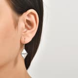 Lucky Gems Koleksiyonu Eşkenar Dörtgen Formlu Sedef Gümüş Küpe 3