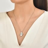 Lucky Gems Koleksiyonu Eşkenar Dörtgen Formlu Sedef Taşlı Gümüş Kolye 3