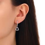 Серьги-подвески Gift Collection с черным камнем огранки «триллион» 1