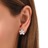Gift Collection Mother-of-Pearl Detailed Floral Stone Earrings 1