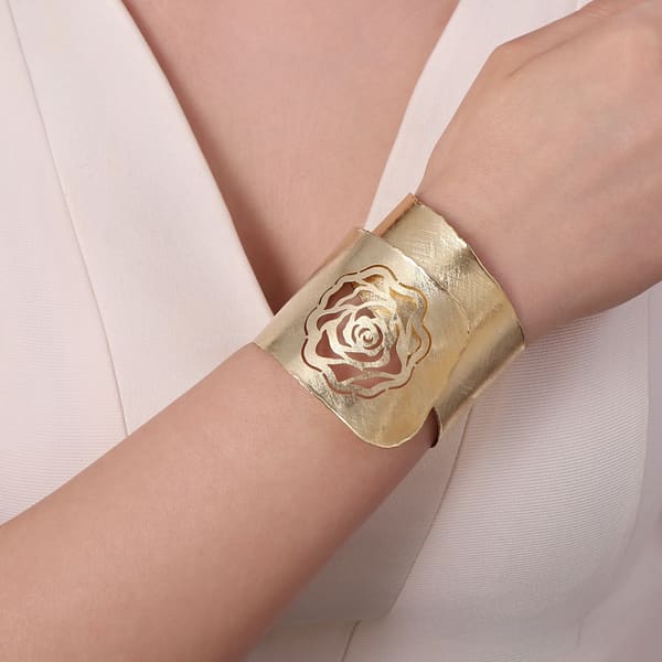 Sun Collection Rose Pattern Gold Plated Silver Bracelet