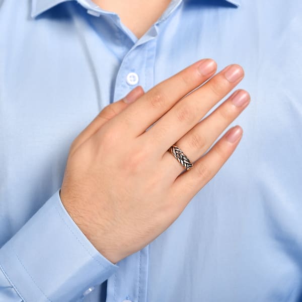Bravoman Collection Leaf Pattern Ring