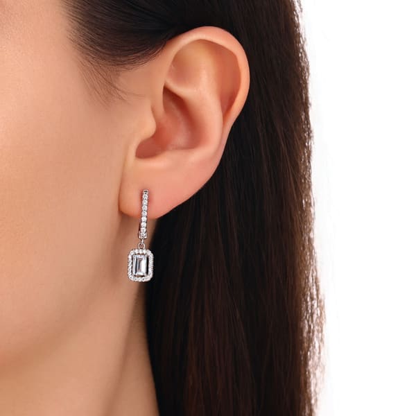 Серьги-подвески из коллекции Gift с белыми камнями багетной огранки