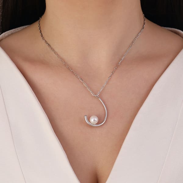 Колье Gift Collection с жемчугом и современным дизайном